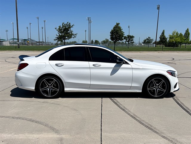 Mercedes-Benz C-Class photo 16