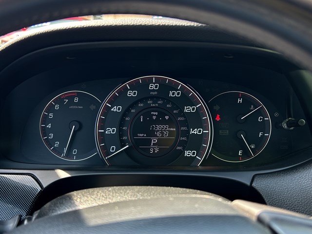 Honda Accord photo 6
