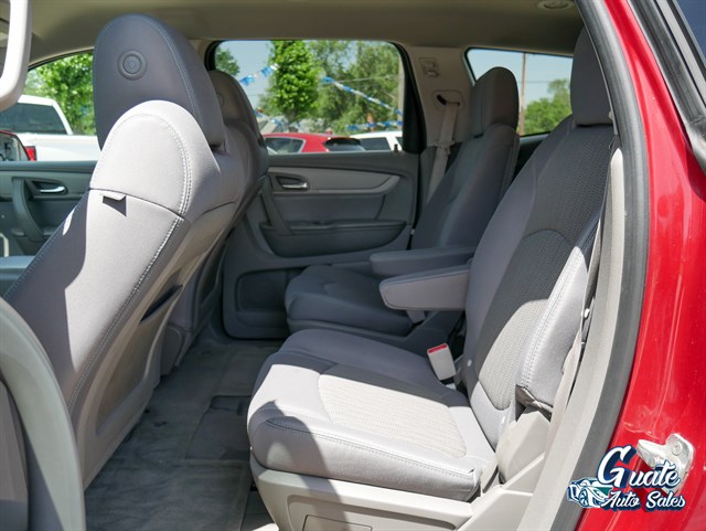 Chevrolet Traverse photo 11