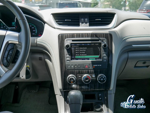 Chevrolet Traverse photo 8