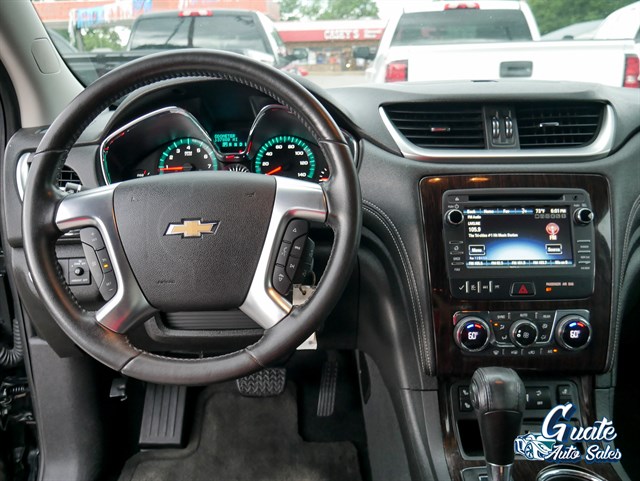 Chevrolet Traverse photo 9