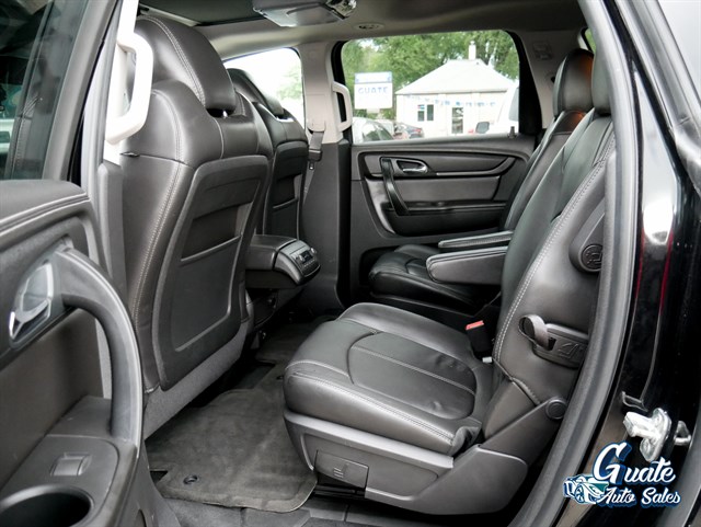 Chevrolet Traverse photo 11