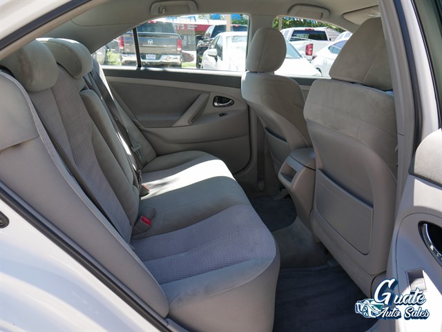 Toyota Camry photo 15