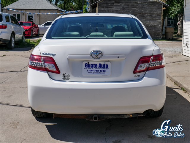 Toyota Camry photo 12
