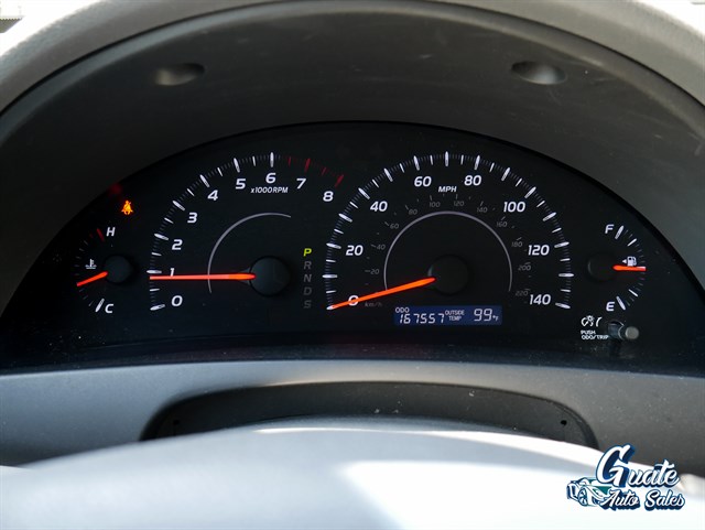 Toyota Camry photo 6