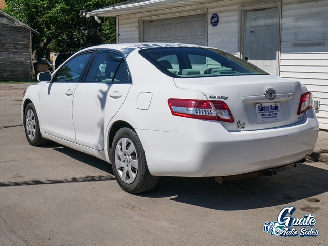 Toyota Camry photo 11