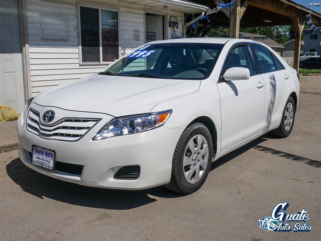 Toyota Camry photo 3