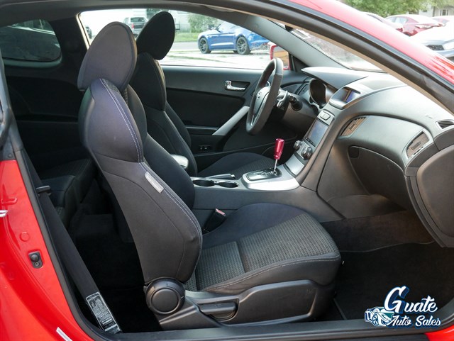 Hyundai Genesis Coupe photo 15
