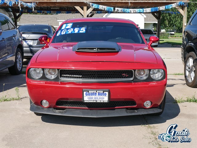 Dodge Challenger photo 2