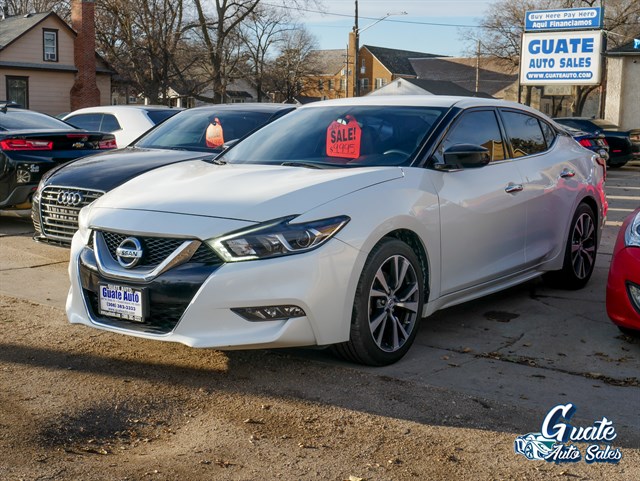 Nissan Maxima photo 3