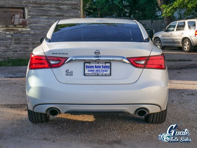 Nissan Maxima photo 12