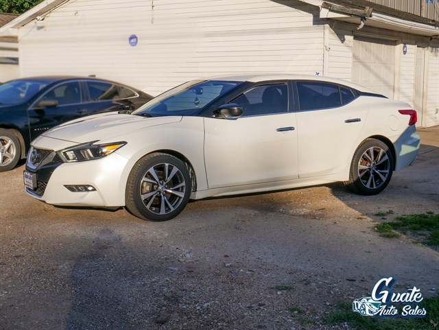Nissan Maxima photo 4