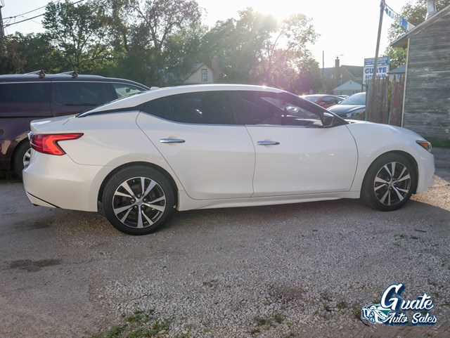 Nissan Maxima photo 14