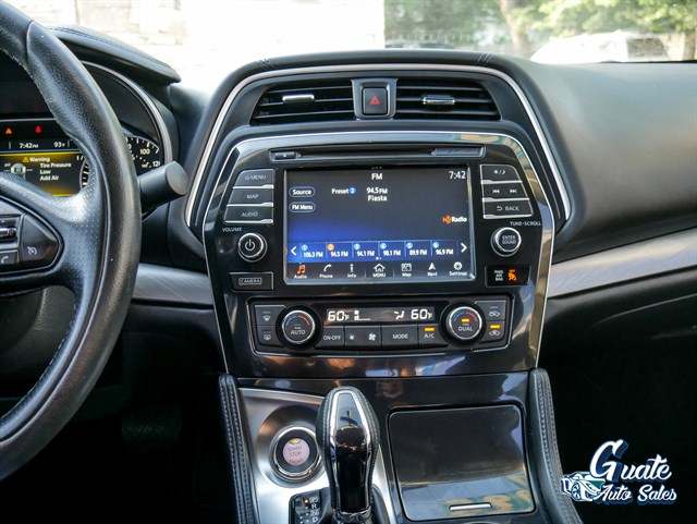 Nissan Maxima photo 8