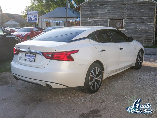 Nissan Maxima photo 13