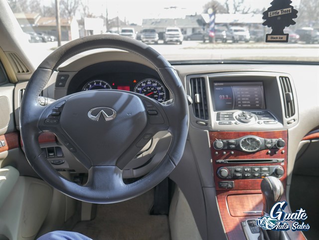 Infiniti G35 photo 8
