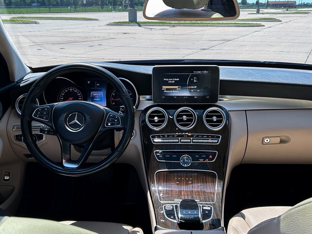 Mercedes-Benz C-Class photo 5