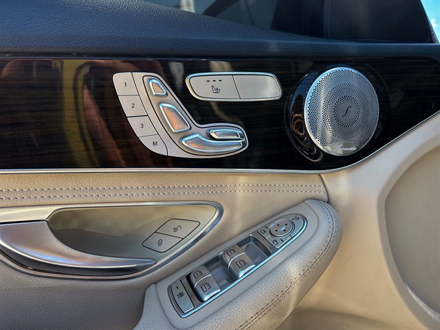 Mercedes-Benz C-Class photo 10