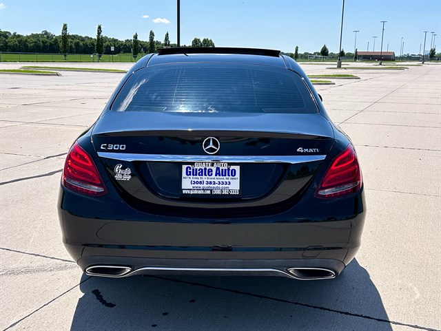 Mercedes-Benz C-Class photo 17