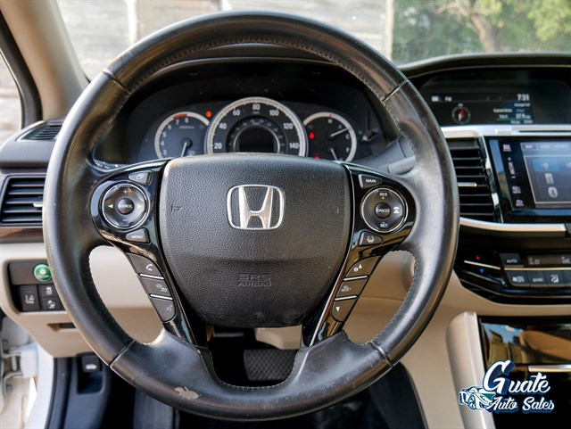 Honda Accord photo 7