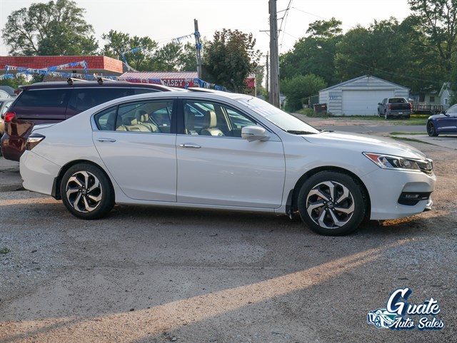 Honda Accord photo 15