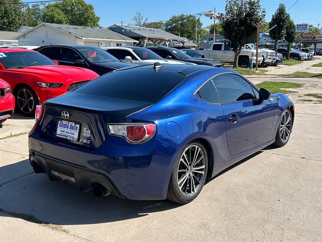 Scion FR-S photo 11
