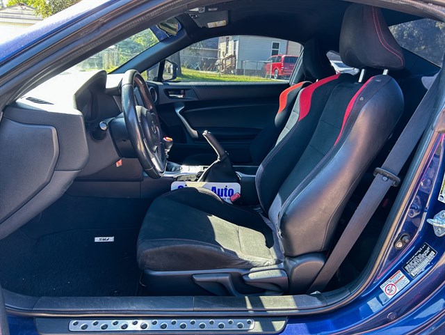 Scion FR-S photo 12