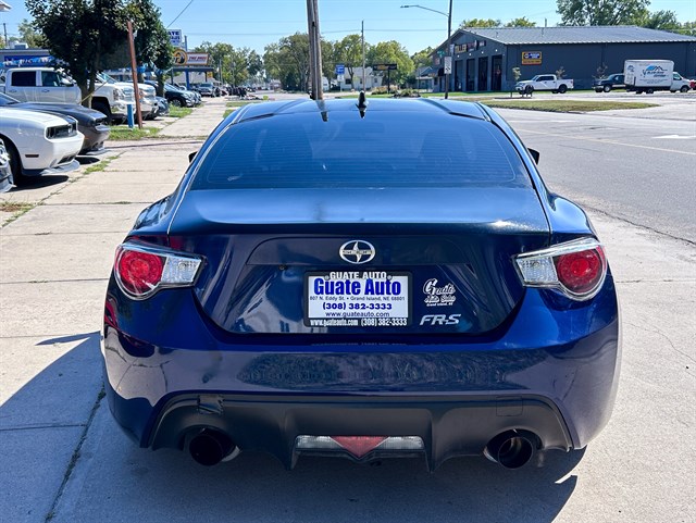 Scion FR-S photo 10