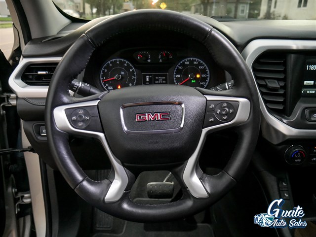 GMC Acadia photo 6