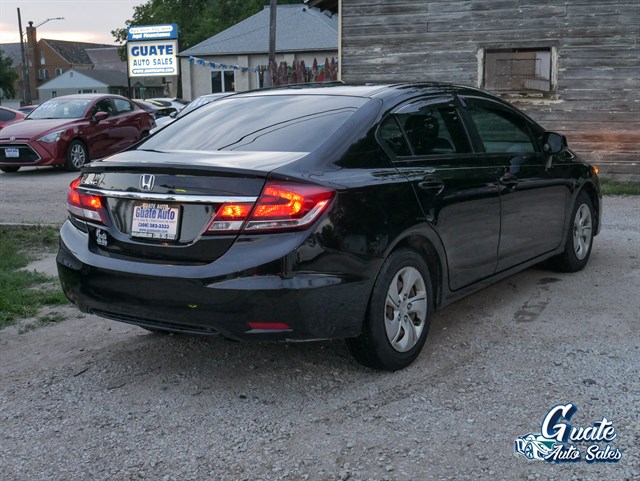 Honda Civic photo 11