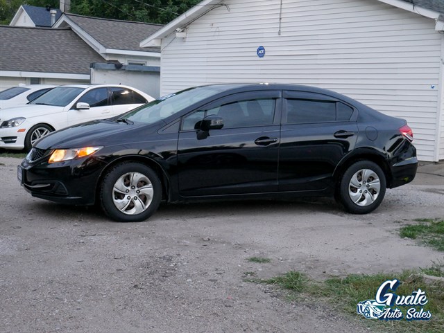 Honda Civic photo 4