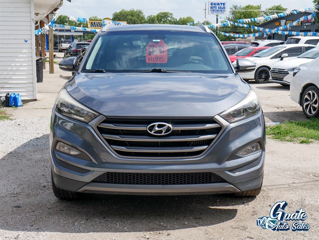 Hyundai Tucson photo 2