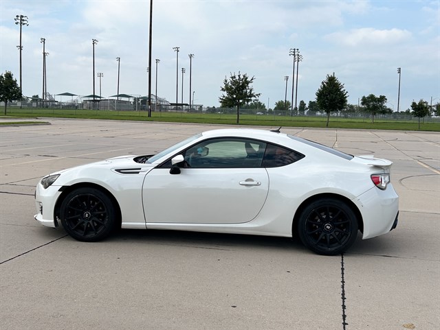 Subaru BRZ photo 9