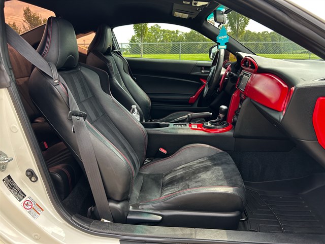 Subaru BRZ photo 16