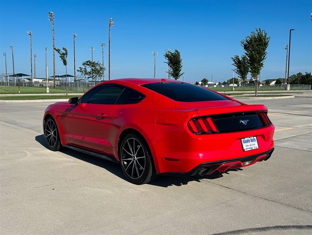 Ford Mustang photo 9