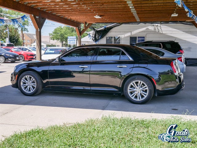 Chrysler 300 photo 4
