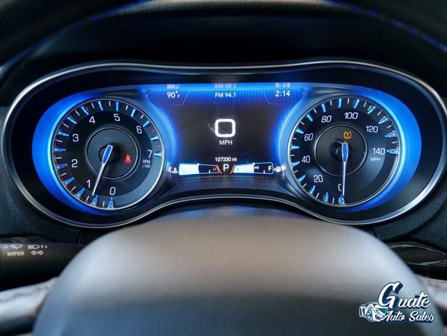 Chrysler 300 photo 6