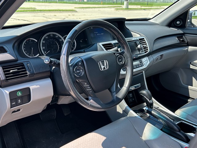 Honda Accord photo 4