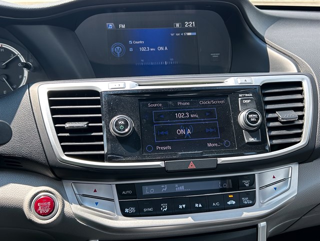 Honda Accord photo 7