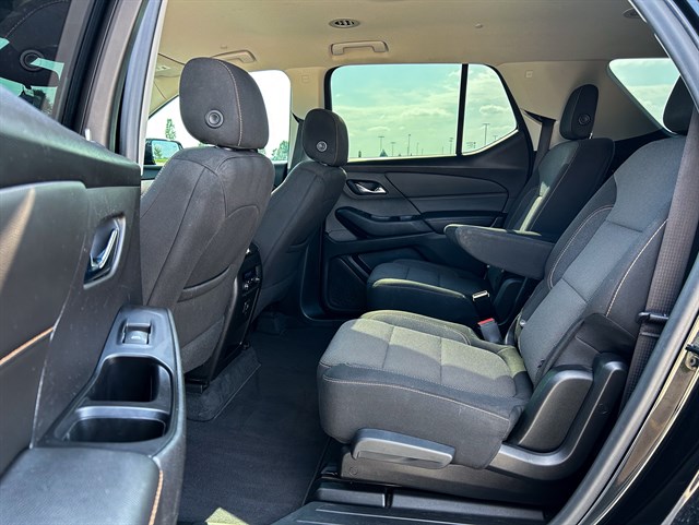 Chevrolet Traverse photo 9