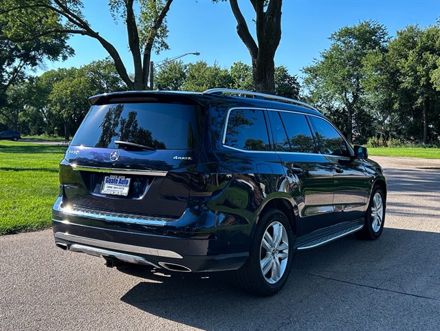 Mercedes-Benz GLS-Class photo 12