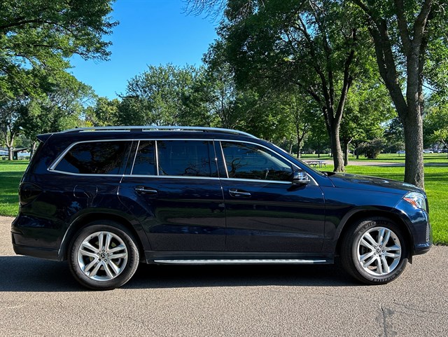 Mercedes-Benz GLS-Class photo 13