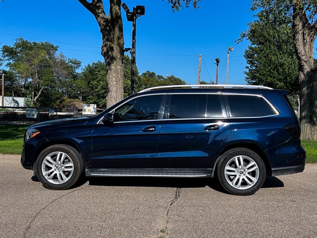Mercedes-Benz GLS-Class photo 9