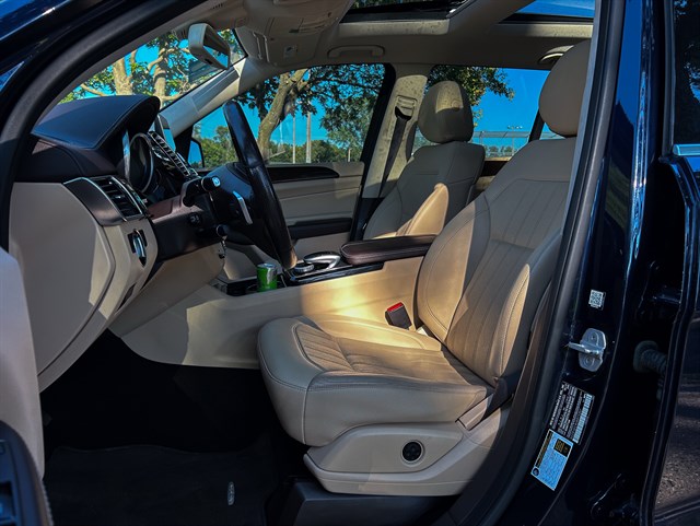 Mercedes-Benz GLS-Class photo 15