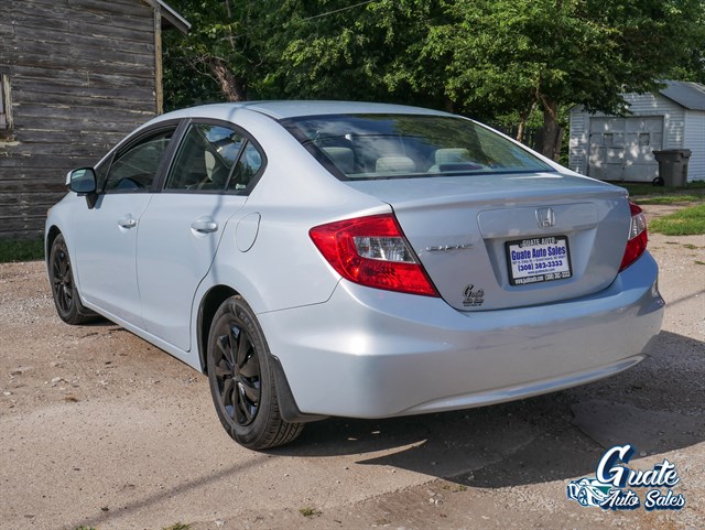 Honda Civic photo 10