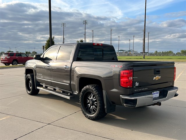 Chevrolet Silverado photo 10