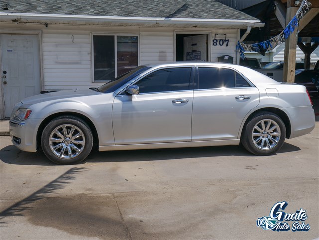 Chrysler 300 photo 4