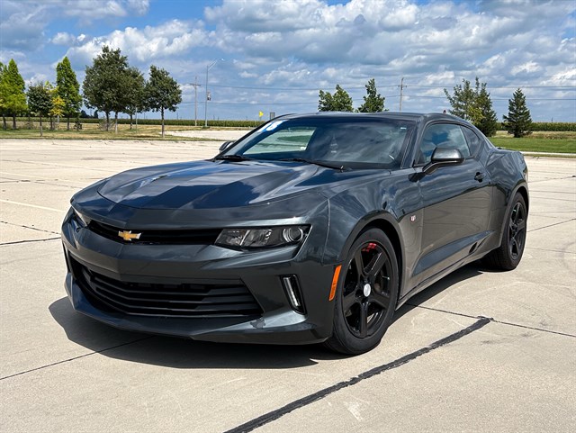 Chevrolet Camaro photo 3
