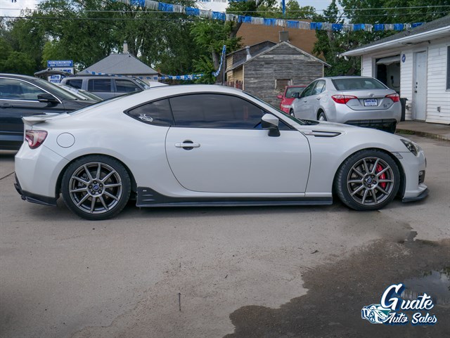 Subaru BRZ photo 12
