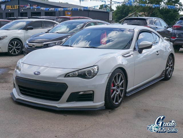 Subaru BRZ photo 3